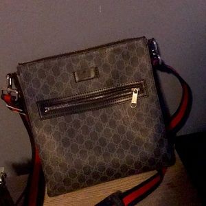Used men’s Gucci bag